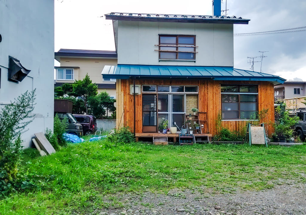 モモカフェ正面