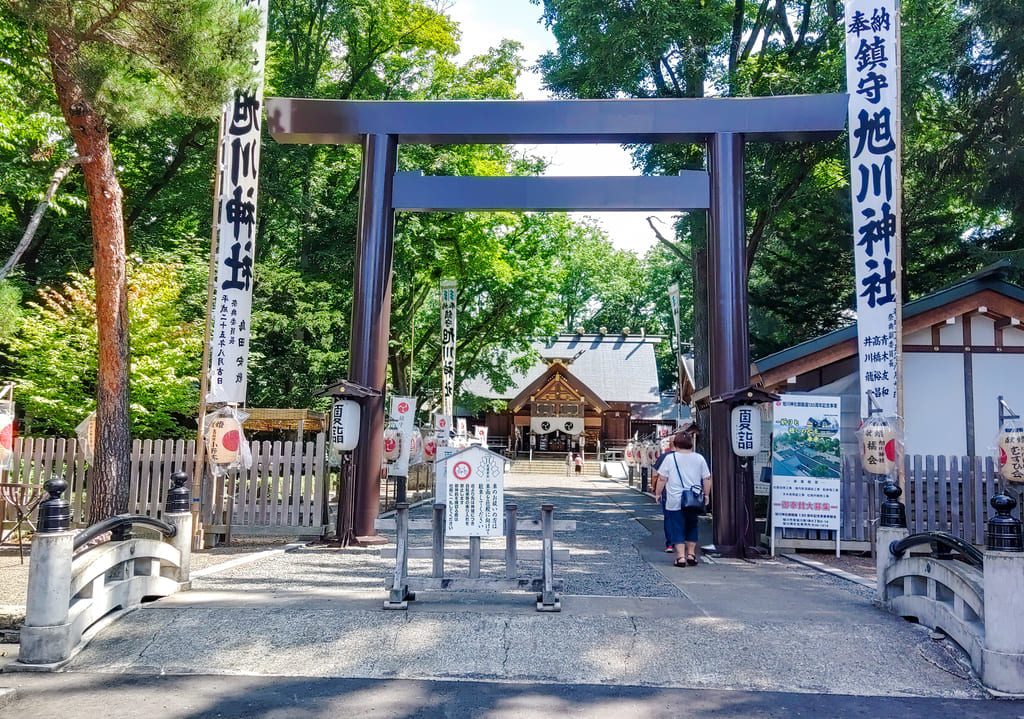 旭川神社例大祭、神社境内